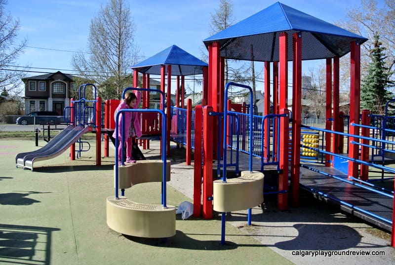 Renfrew Park Preschool Playground - calgaryplaygroundreview.com