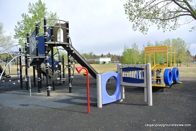 Cambrian Heights Park Playgrounds - Calgaryplaygroundreview.com