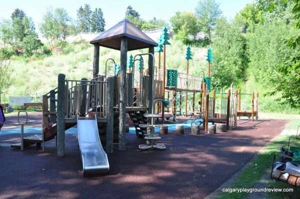 Cliff Bungalow Playground