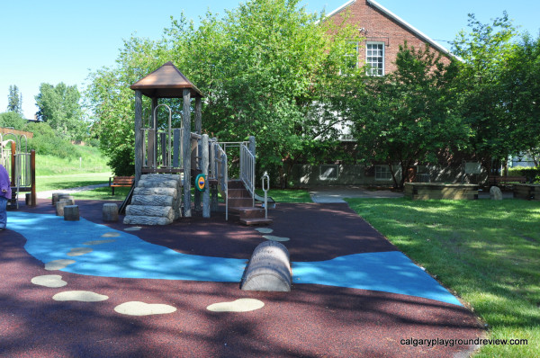 Cliff Bungalow Playground