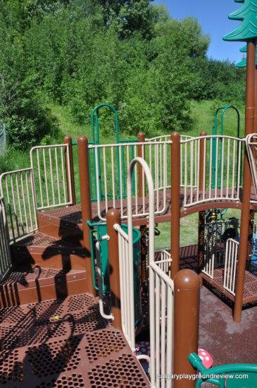 Cliff Bungalow Playground