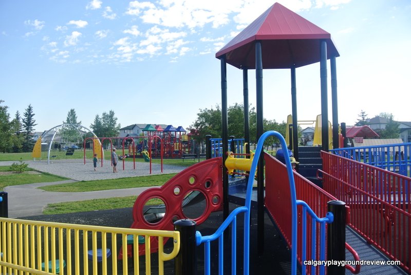 Applestone Park Playground - Applewood - calgaryplaygroundreview.com