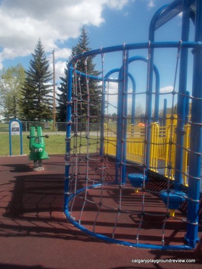 Poplar Rd Playground - calgaryplaygroundreview.com