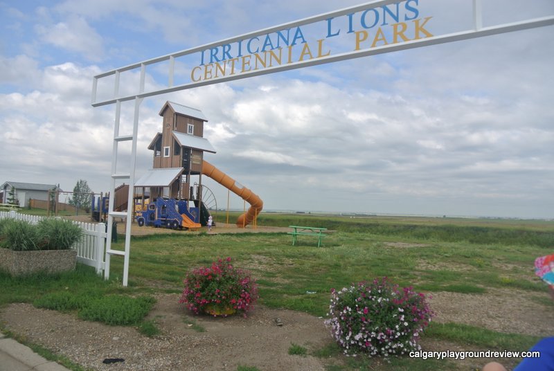 Irricana Grain Elevator Playground - calgaryplaygroundreview.com