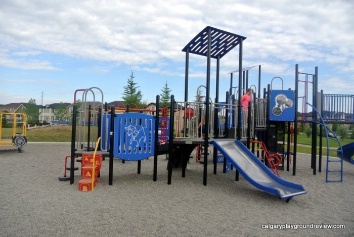 Tuscany Estates Playground - Calgary, AB - calgaryplaygroundreview.com