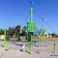 Col Walker School Playground - calgaryplaygroundreview.com