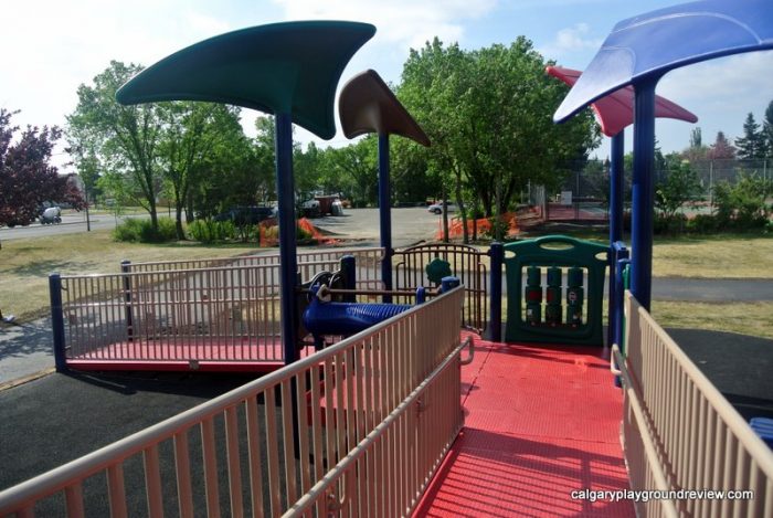 Forest Lawn Ramp Playground - calgaryplaygroundreview.com