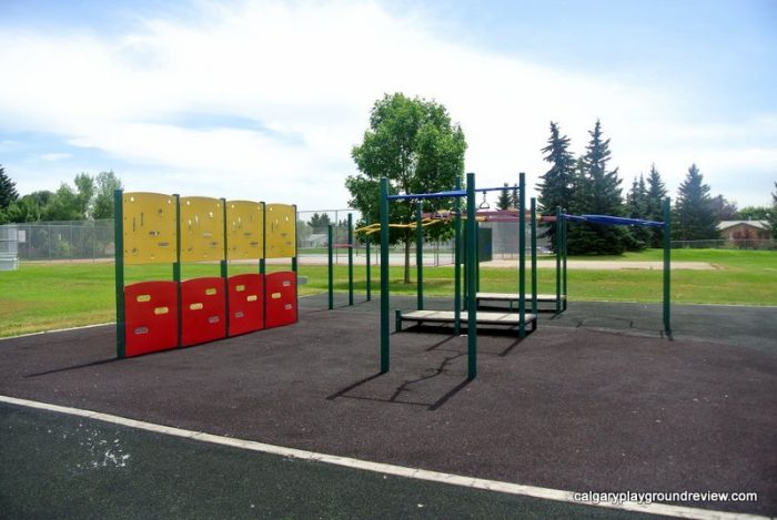 Haultain Memorial School - calgaryplaygroundreview.com