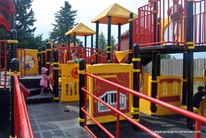 Heritage Park Train Playground - Calgary, AB - calgaryplaygroundreview.com