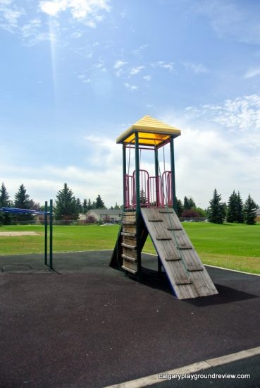 Haultain Memorial School - calgaryplaygroundreview.com