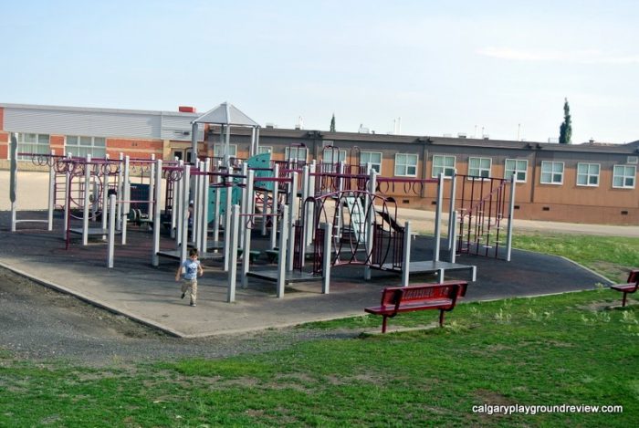 St. Jerome School Playground - calgaryplaygroundreview.com