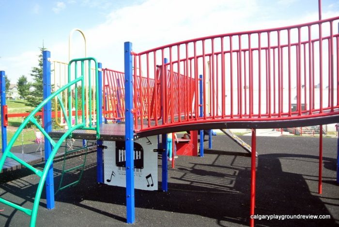 Panorama Hills School Playground - calgaryplaygroundreview.com