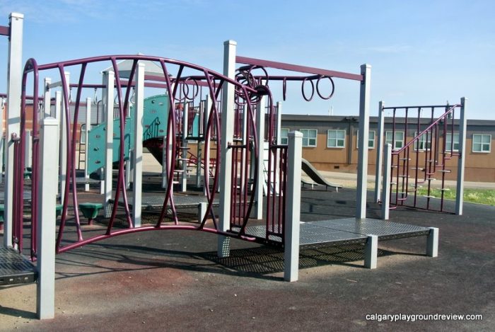 St. Jerome School Playground - calgaryplaygroundreview.com