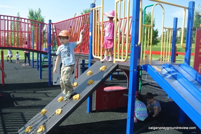 Panorama Hills School Playground - calgaryplaygroundreview.com