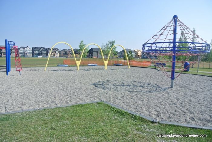 Joan of Arc School Playground - calgaryplaygroundreview.com