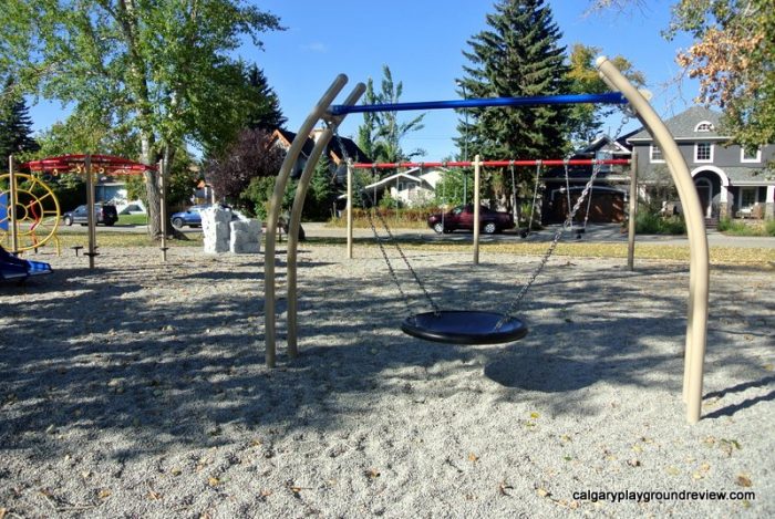 Westmount Playground - calgaryplaygroundreview.com