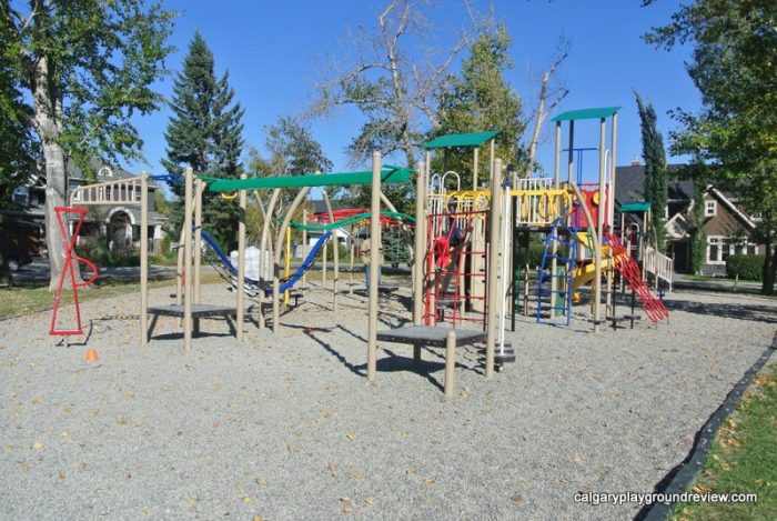 Westmount Playground - calgaryplaygroundreview.com