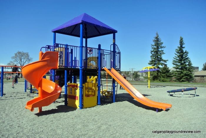 Flint Park Playground - calgaryplaygroundreview.com