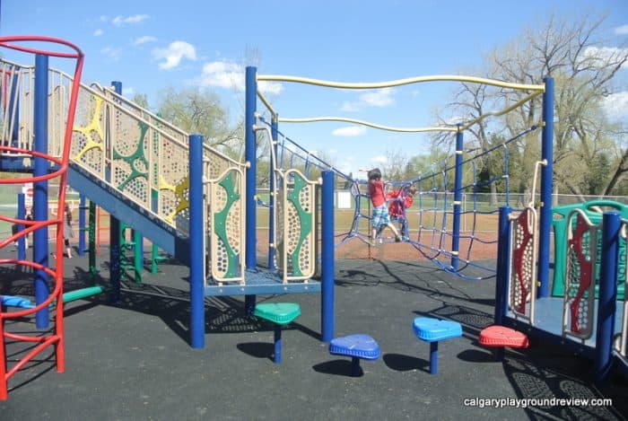 Riley Park Playground - calgaryplaygroundreview.com