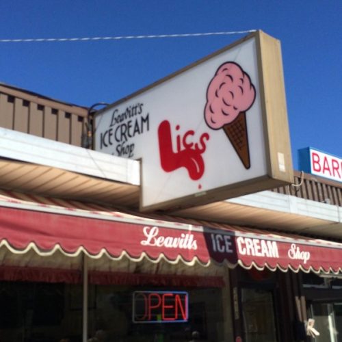 Lic's (Leavitt's Ice Cream) In Search of Calgary's Best Ice Cream