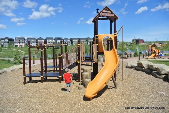 Best Cochrane Playgrounds - Sunset Ridge Playground - Cochrane, Alberta