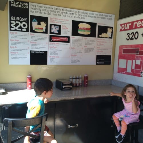 Burger 320 - Eating out with kids in Calgary