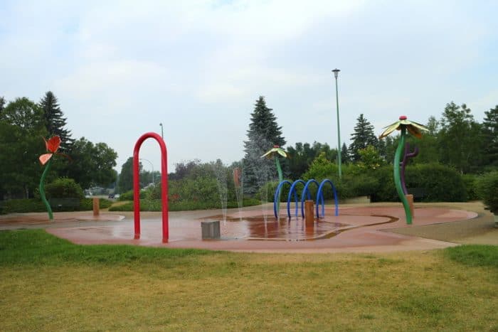 How We Had a Super Fun Vacation in Saskatoon - River Heights Playground