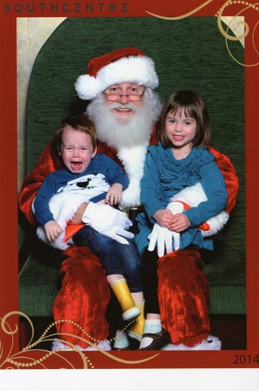 A humorous (but helpful) guide to getting great pictures with Santa