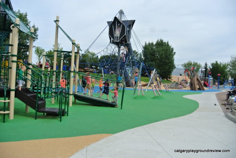 Broadmoor Lake Park Playground and Spray Park - Sherwood Park ...