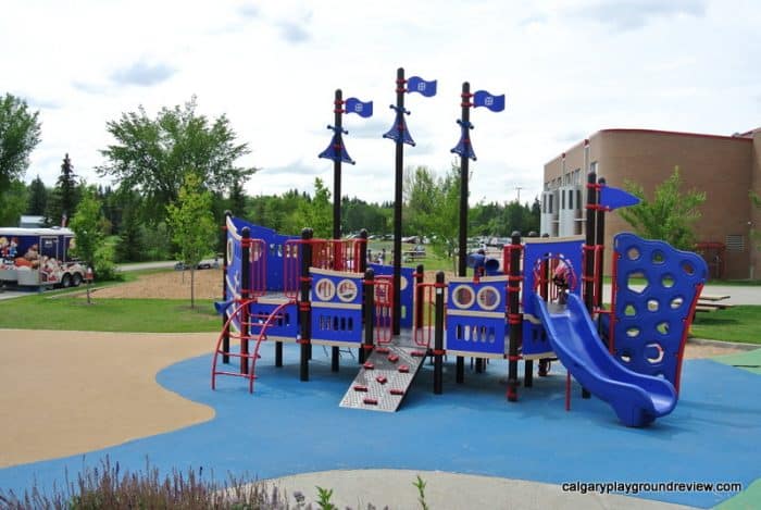 Broadmoor Park Playground - Sherwood Park