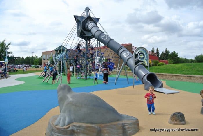 Broadmoor Park Playground - Sherwood Park