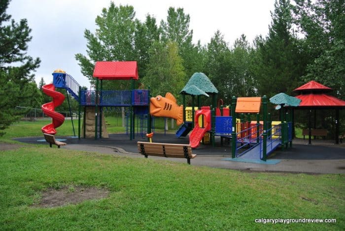 Woodlands Water Play Park and Playground- St. Albert - Awesome Edmonton Playgrounds - North of the River 