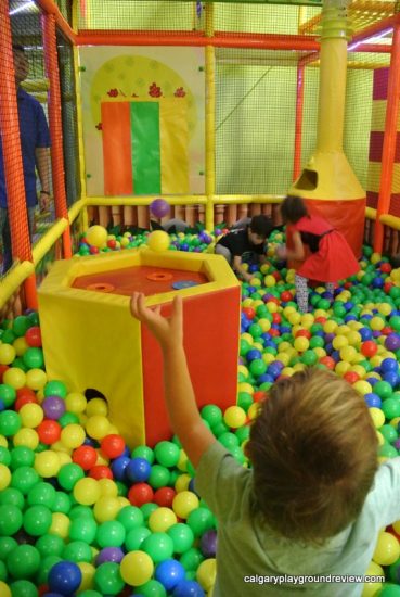 hide n slide ball pit