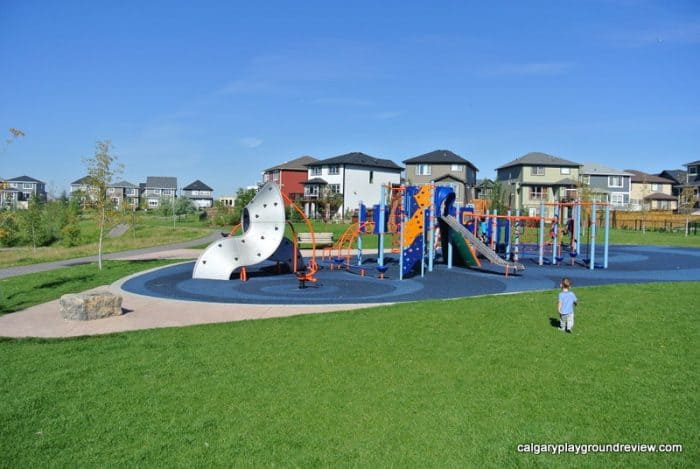 Auburn Bay Ave Pond Playground