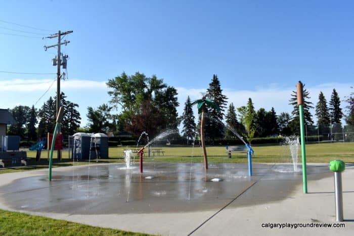 Crossfield Spray Park