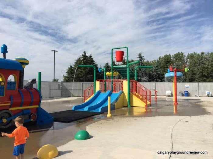 Abbey Centre Outdoor Aquatic Centre - Blackfalds, AB