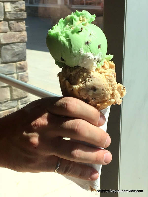 XO Ice Cream & Waffles