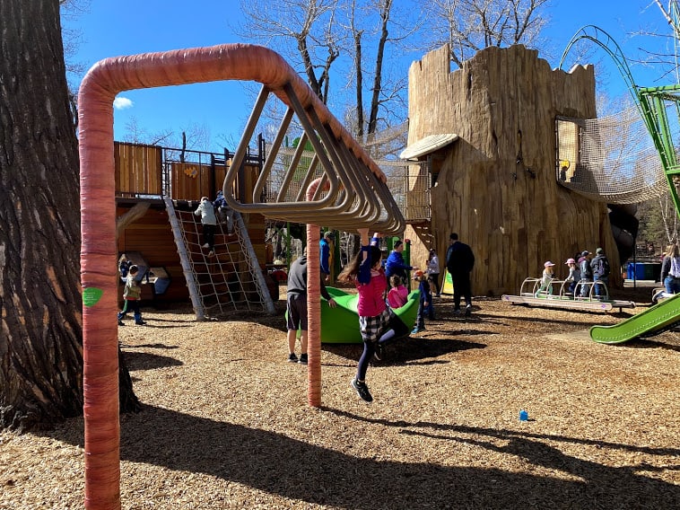 Bugtopia - Calgary Zoo Playground - calgaryplaygroundreview.com