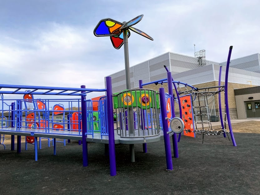 Kenneth D. Taylor School Playground - calgaryplaygroundreview.com